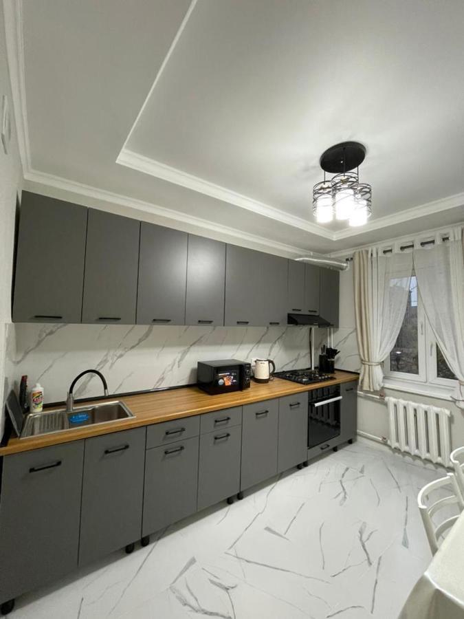 Apartment In Street Toktogula 77 Bishkek Luaran gambar