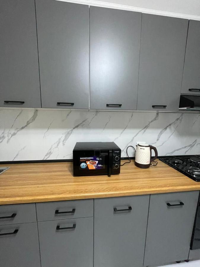 Apartment In Street Toktogula 77 Bishkek Luaran gambar
