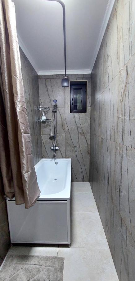 Apartment In Street Toktogula 77 Bishkek Luaran gambar